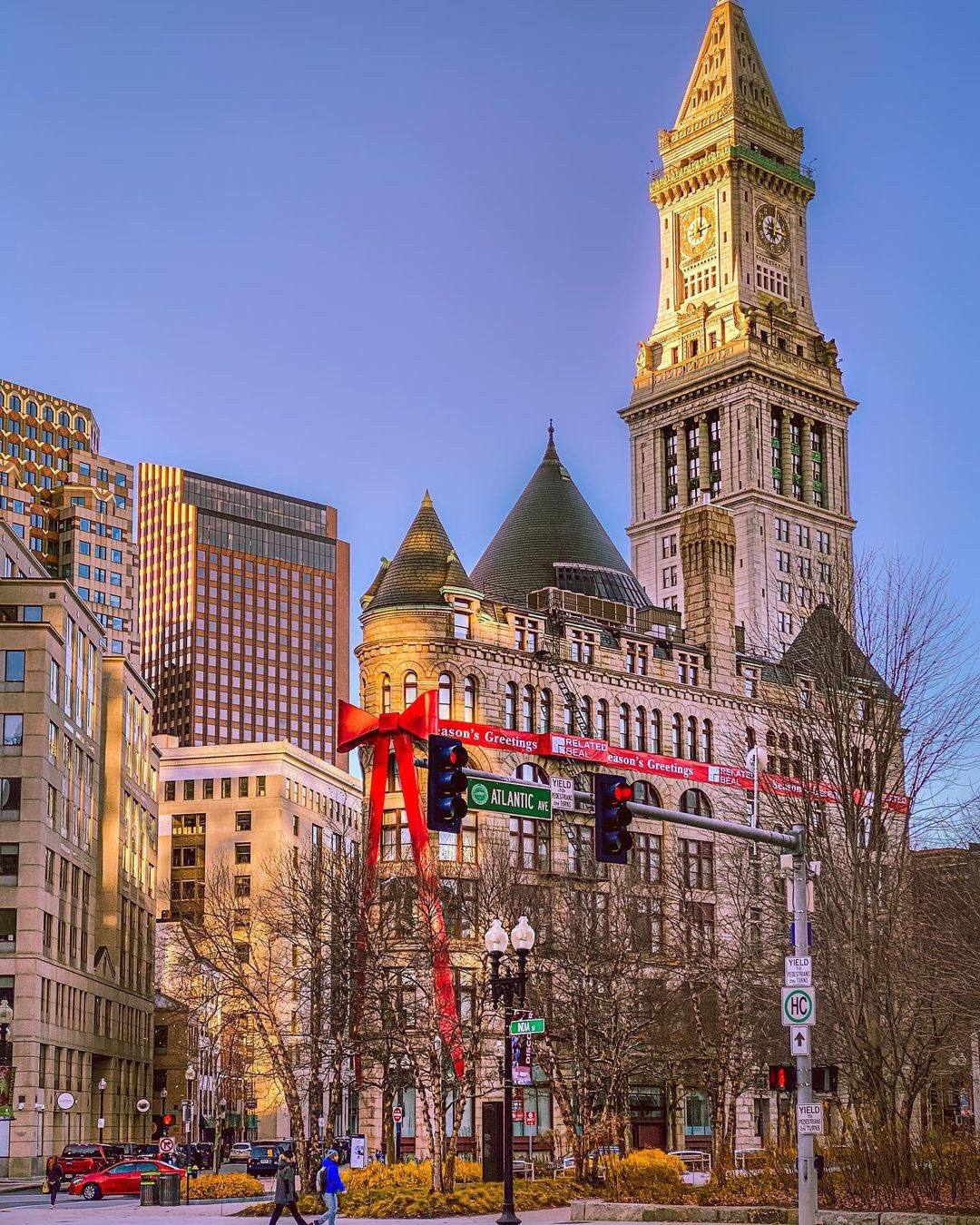 All wrapped up for Christmas. 📸: @boston.seascape #conceptblog