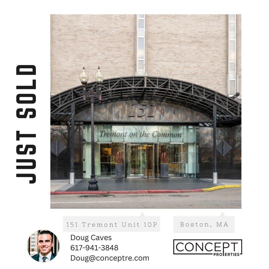 JUST SOLD: 151 Tremont St • Unit 10P • Boston We are excited to announce the successful sale of 151 Tremont St, Unit 10P! Boasting stunning views of Boston Common, a roof deck pool, and front and back